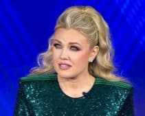 Erika Kirk’s Close-Up Makeup Moments Are Stealing Attention for All the Wrong Reasons